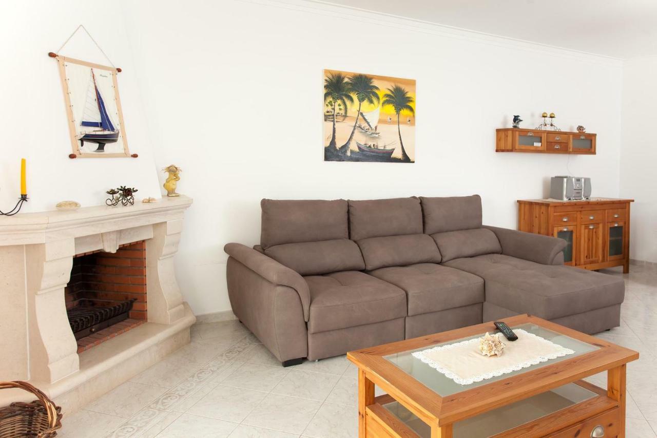 Os Apartamentos A Ramos Na Praia Da Gale Estao Inserido Em Condominio Com Piscina, Fica Apenas A 350 Metros Da Praia Da Gale - Apartamentos Com Ar Condicionado Tanto Nos Quartos Como Na Sala, Smart Tv Com Prime Video E Cozinha Completa Albufeira Luaran gambar