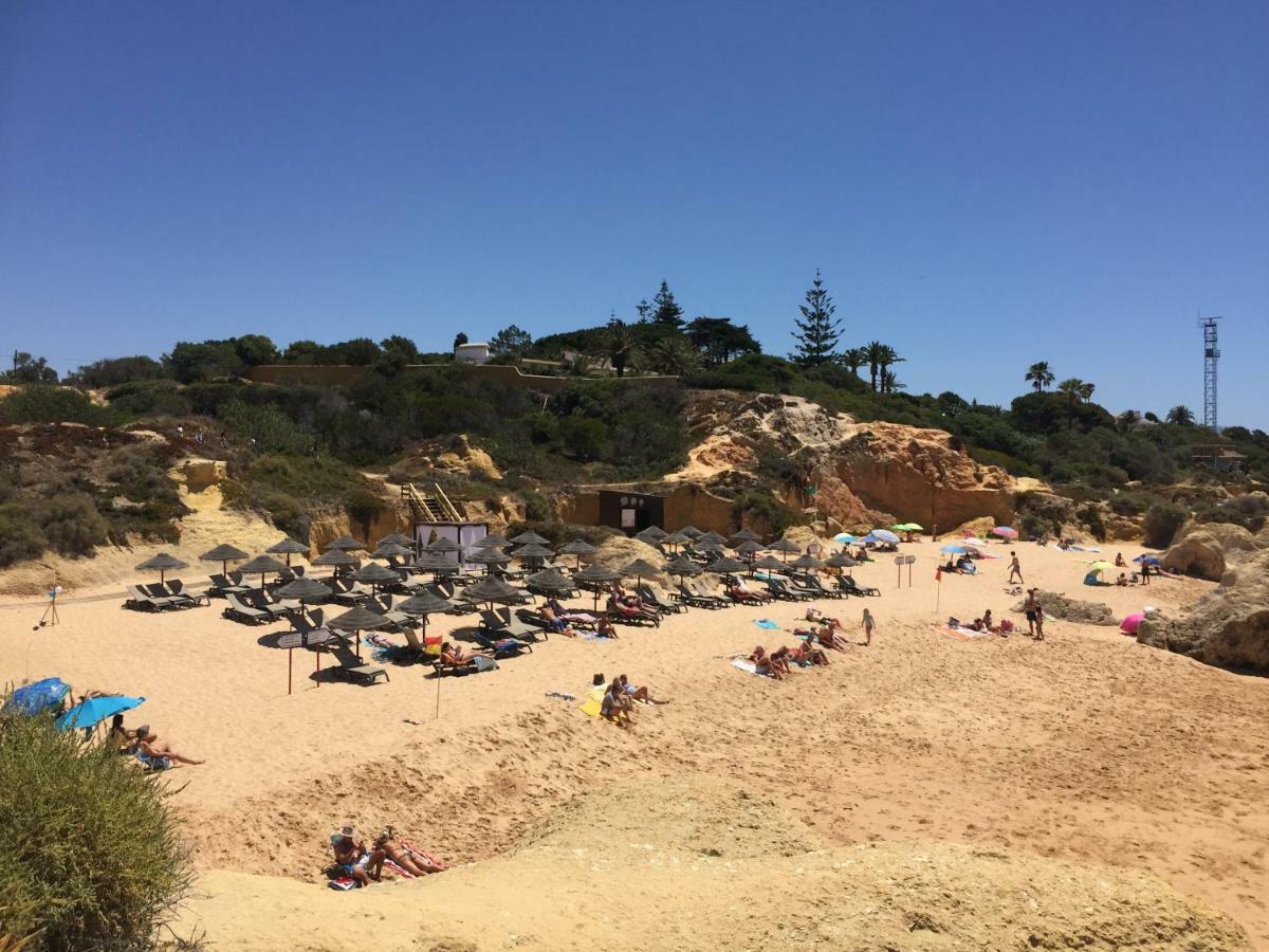 Os Apartamentos A Ramos Na Praia Da Gale Estao Inserido Em Condominio Com Piscina, Fica Apenas A 350 Metros Da Praia Da Gale - Apartamentos Com Ar Condicionado Tanto Nos Quartos Como Na Sala, Smart Tv Com Prime Video E Cozinha Completa Albufeira Luaran gambar